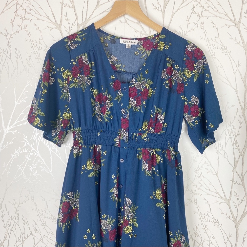 WREN & IVORY Blue Floral Short Sleeve Button-Front Maxi Dress Size Small - Picture 4 of 10